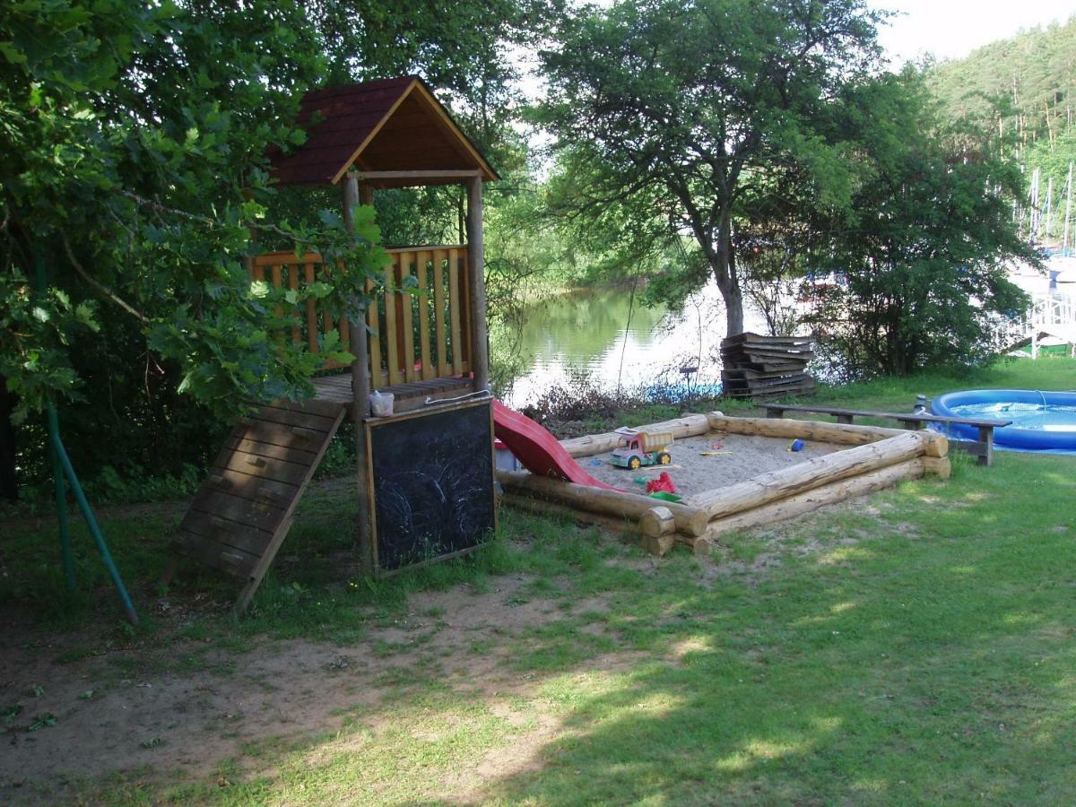 Yacht Club Barrandov Hotell Kožlí u Orlíka Eksteriør bilde